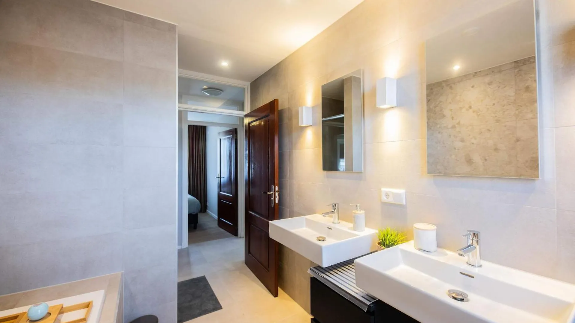 Supreme 75M2 Two-Bedroom Apartment - Vw142 埃因霍温