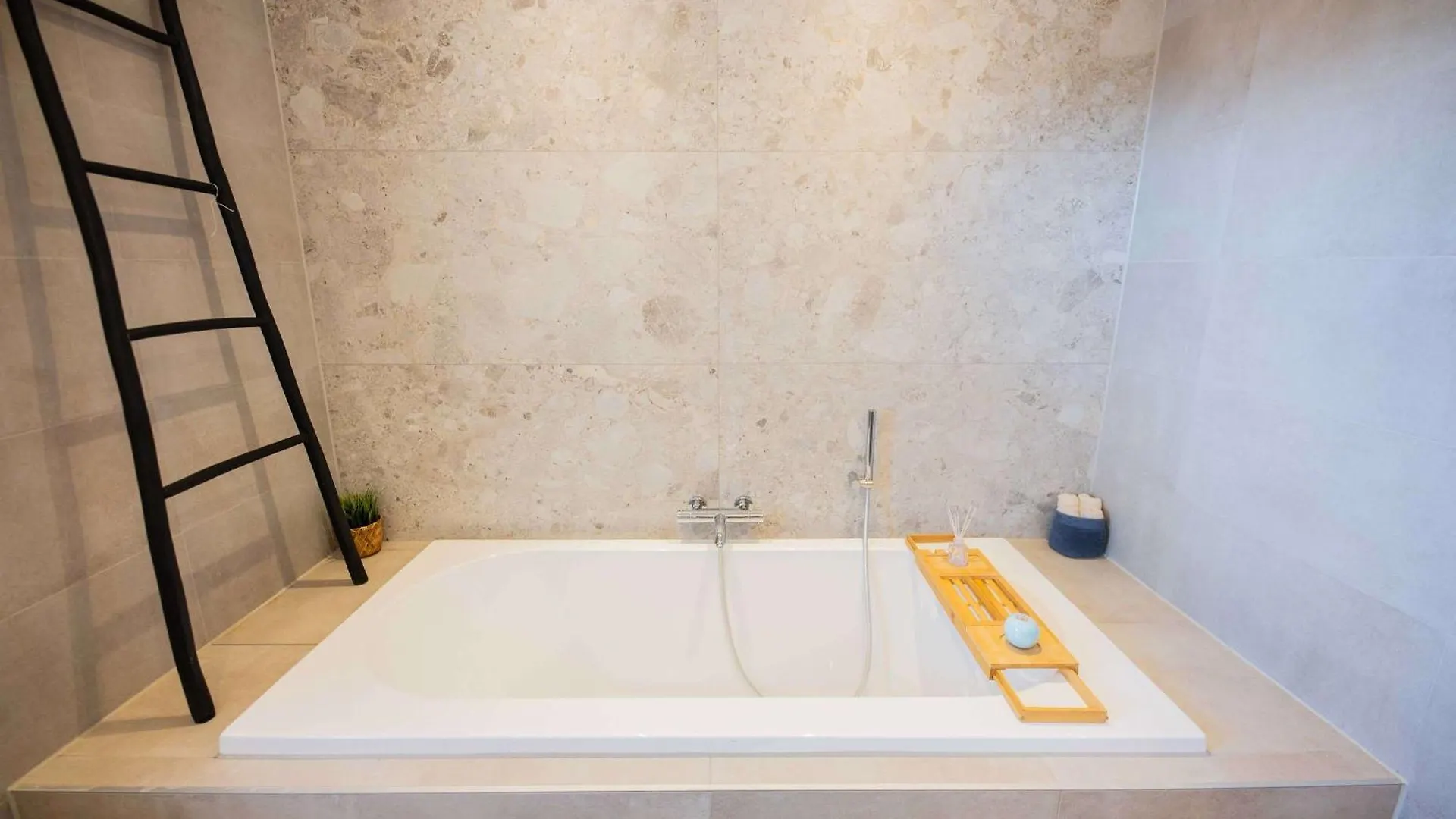 Supreme 75M2 Two-Bedroom Apartment - Vw142 埃因霍温
