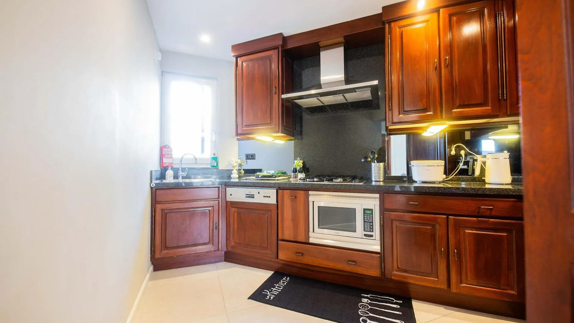 Supreme 75M2 Two-Bedroom Apartment - Vw142 埃因霍温 0*,