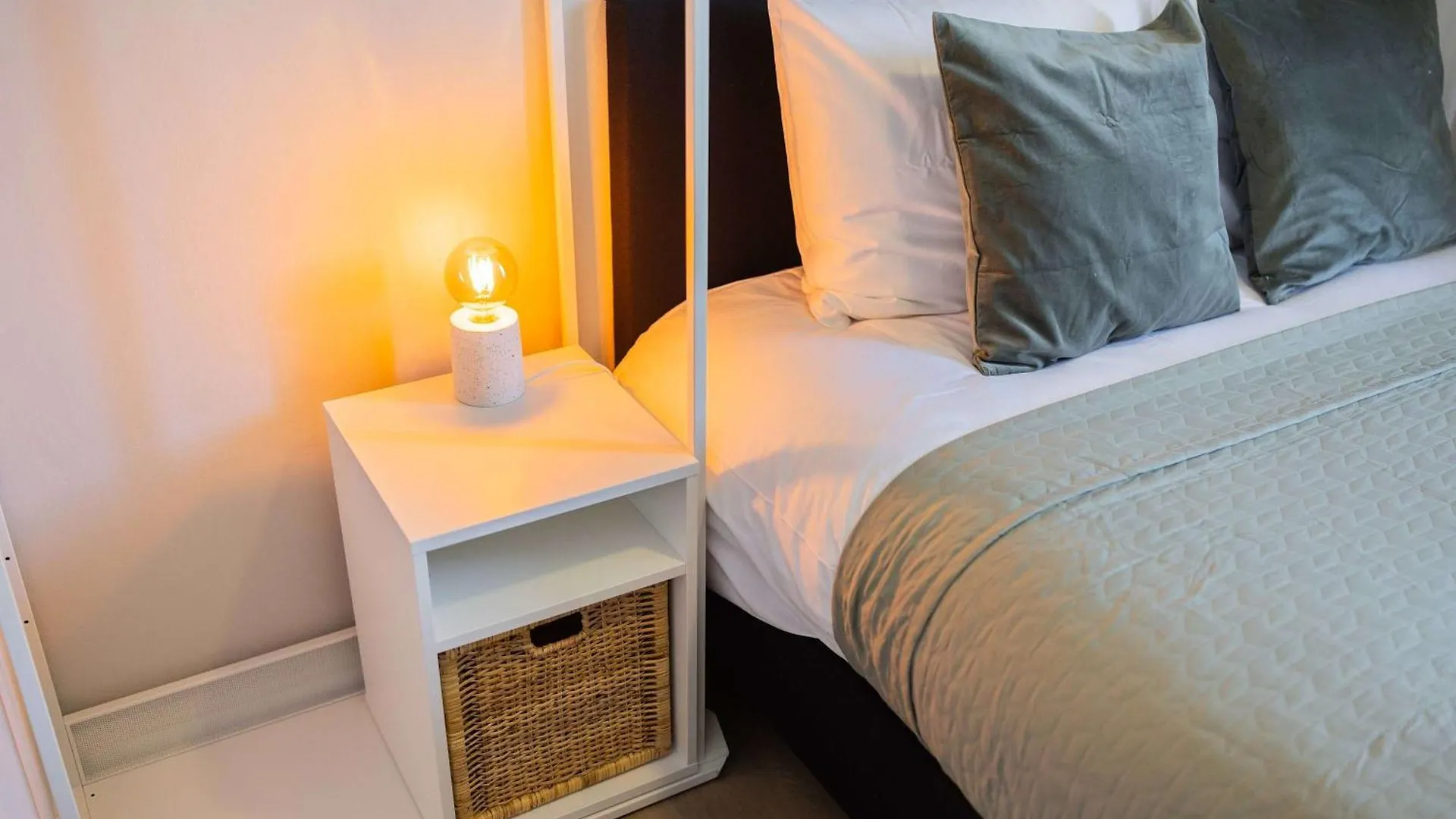 Supreme 75M2 Two-Bedroom Apartment - Vw142 埃因霍温
